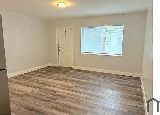 Studio, 500 sqft, $1,350 — Photo 4