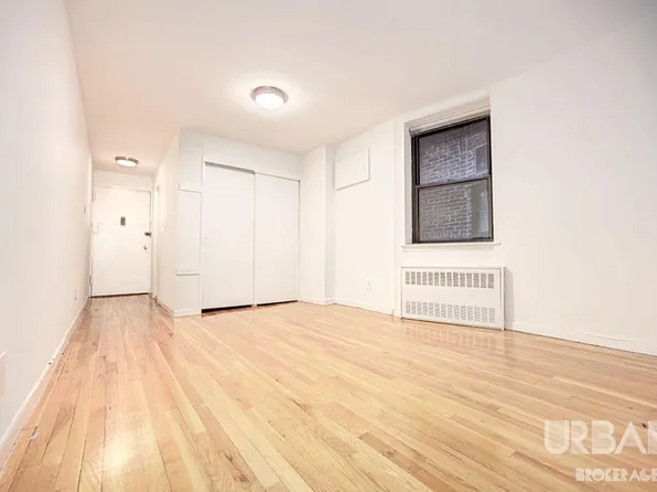 35 Grove Street image 7 of 10