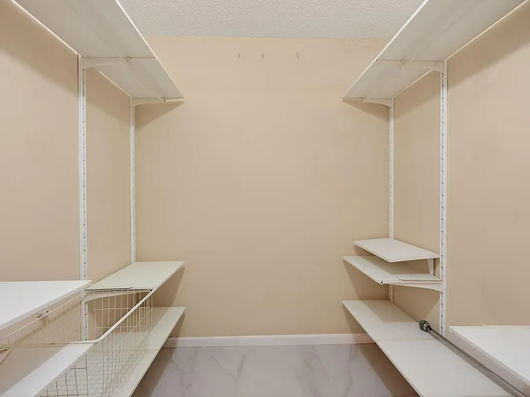 2501 Antigua Ter #D1 — Photo 23