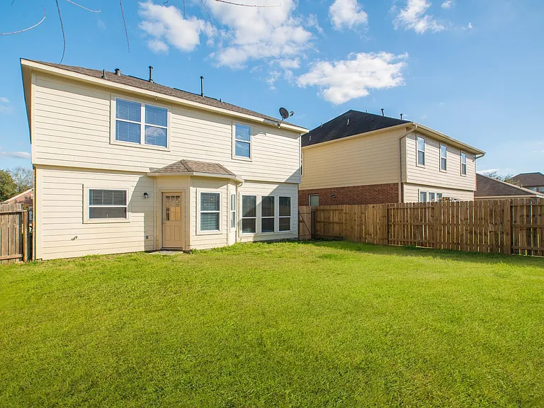 22519 Goss Spring Ct — Photo 45