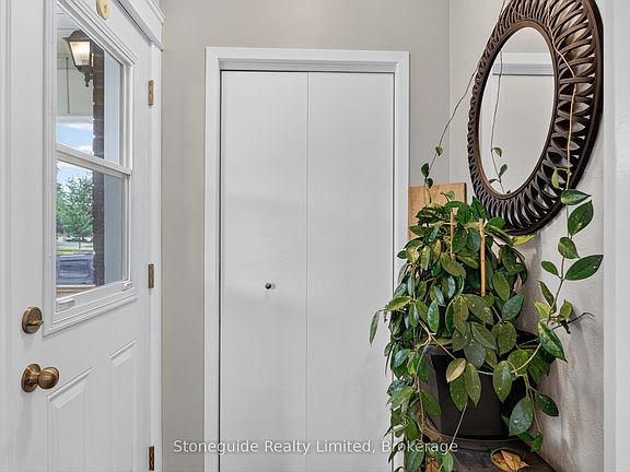 3rd image of 565 Riverside Dr