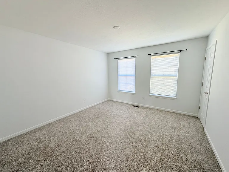 1321 Horse Shoe Bnd — Photo 28
