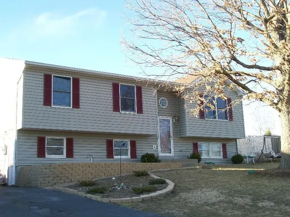 373 Little Sorrel Dr, Strasburg, VA 22657