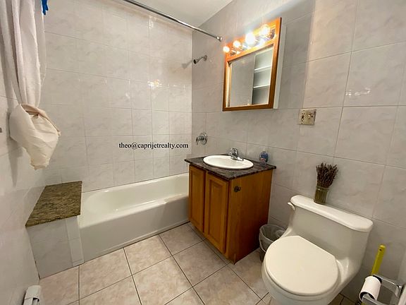 3rd image of 89 Kingsland Ave #1R