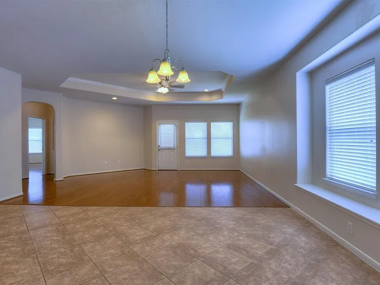 4711 Bellows View Dr — Photo 13