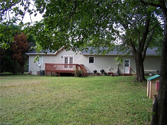 4th image of 6105 Brinkley Park Dr