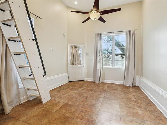 3rd image of 1738 Burdette St #1738