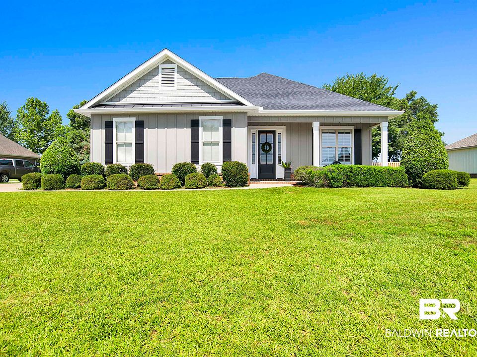1st image of 24921 Planters Dr