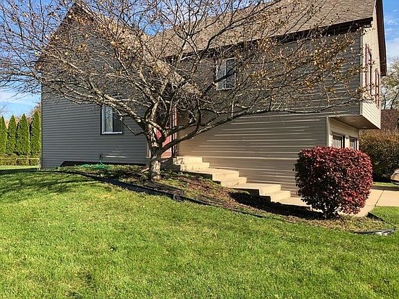 2nd image of 104 Abbeywood Cir