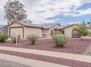 6824 N De Chelly Loop, Tucson, AZ 85741