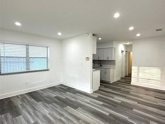 4th image of 1603 NW 33rd Ave #0