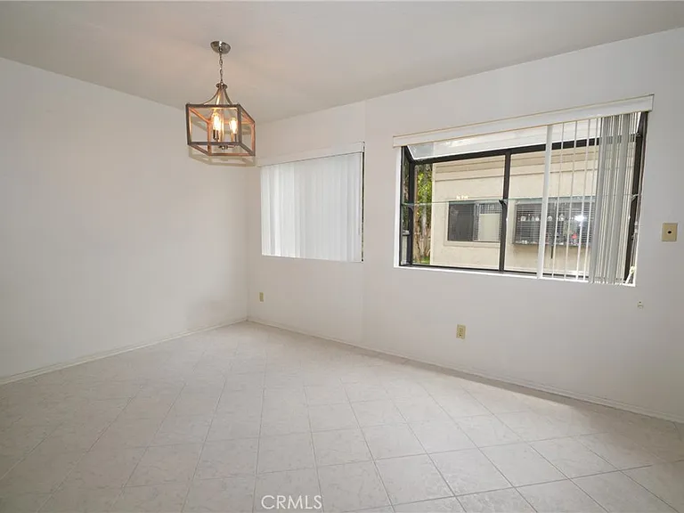 2595 Plaza Del Amo #413 — Photo 8
