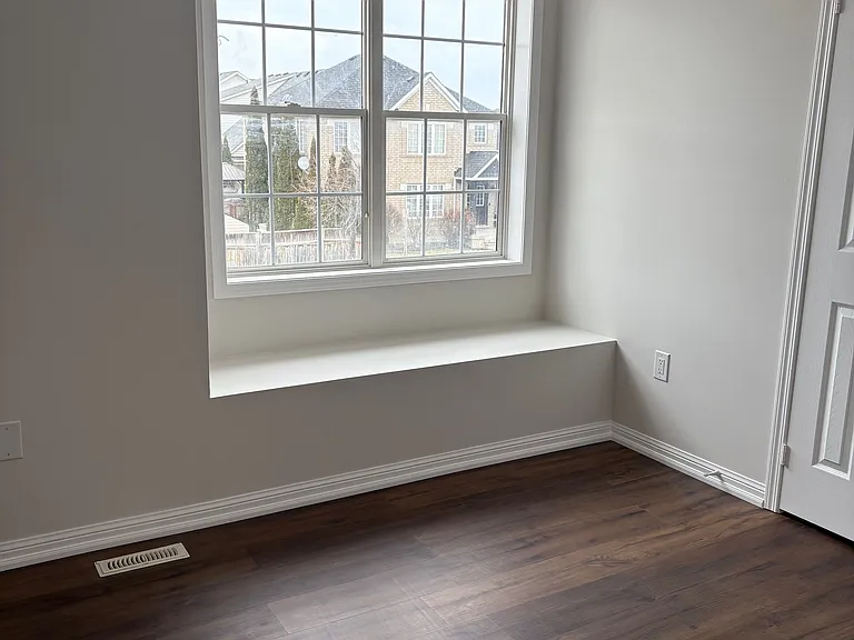440 Bundy Dr — Photo 9