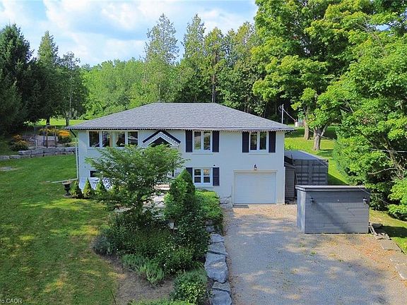 2nd image of 843 Governors Rd