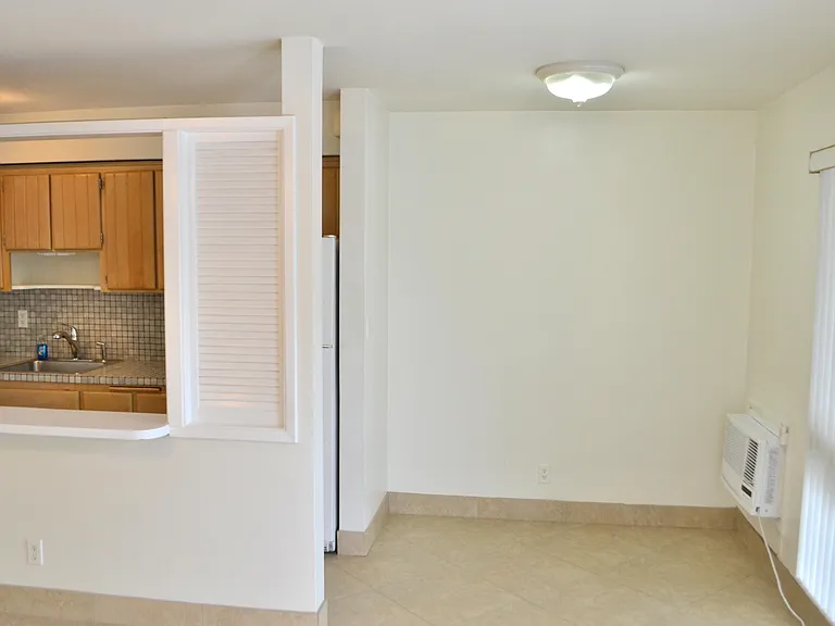 4209 NE 21st Ave #3 — Photo 7