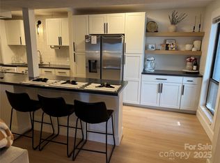 4924 Sardis Rd APT E, Charlotte, NC 28270