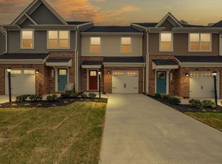 10916 Genito Square Dr, Midlothian, VA 23112