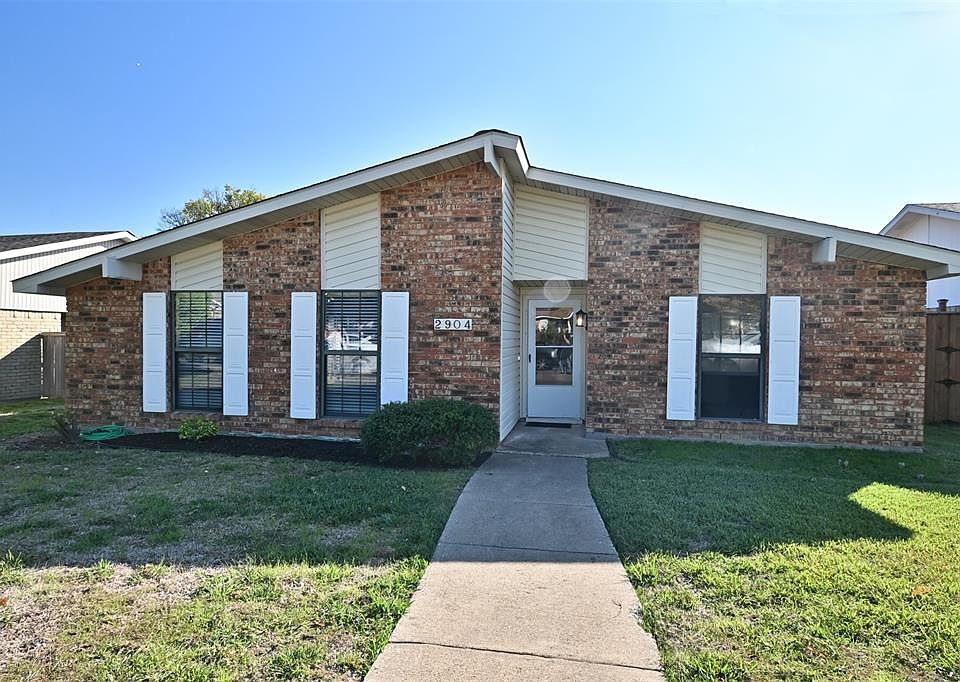 1st image of 2904 Furneaux Ln