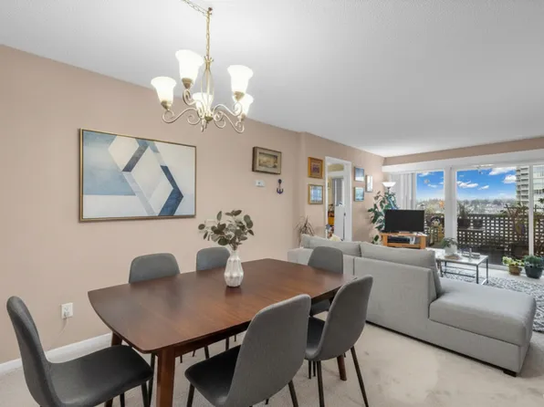 4941 Lougheed Hwy #304, Burnaby, BC V5B 4S6