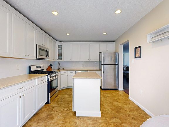 5th image of 50 Cherokee Dr #50
