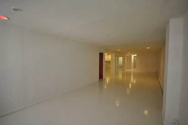 Rented by City Connections Realty | media 35