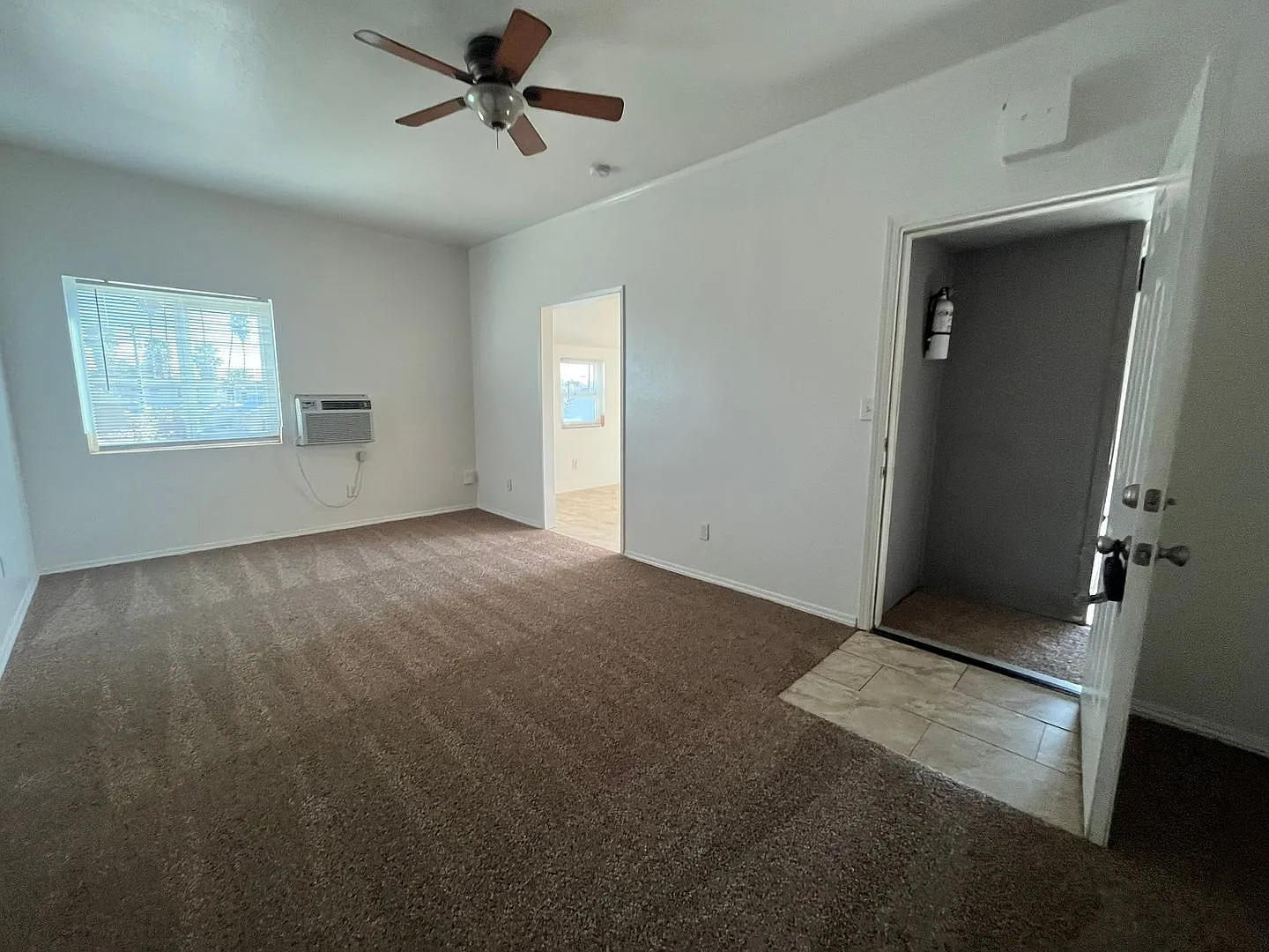 305 -313 E. Myrtle St. - LD 400 (Laundry/Storage) — Photo 4