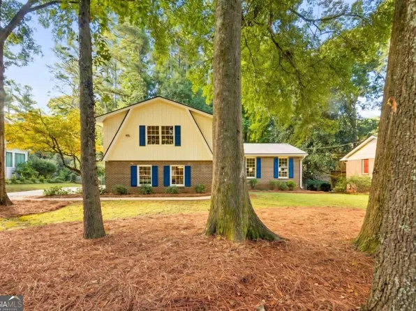 2768 Arldowne Dr, Tucker, GA 30084