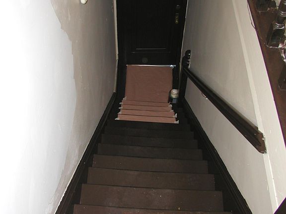 ENTRY STAIRS