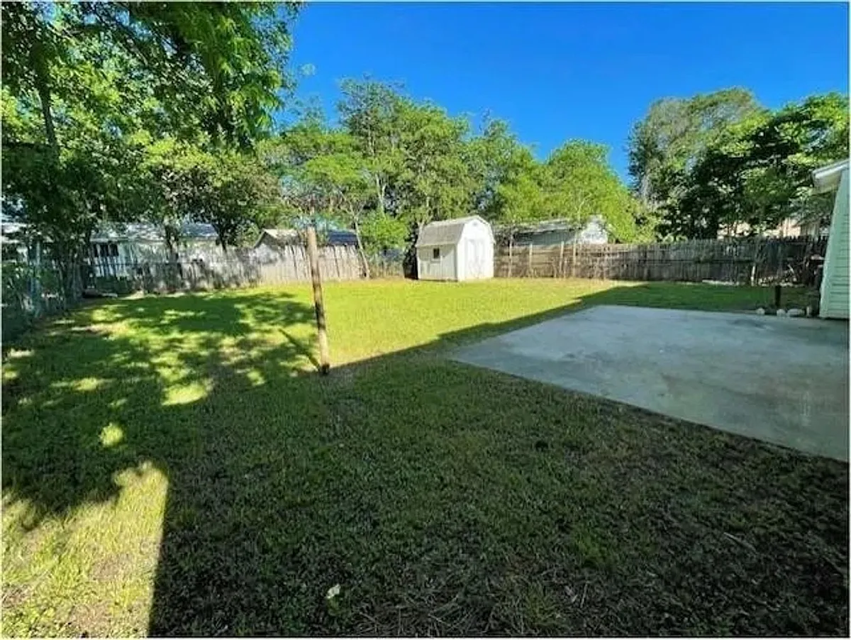 Building Photo - 1012 Donley Dr