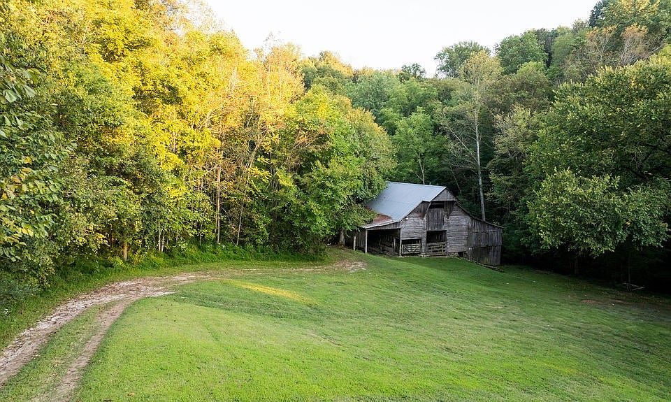82nd image of 3685 Martin Ervin Rd