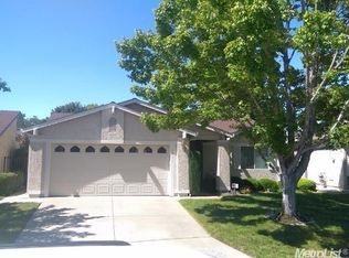 7411 Sunborough Ln, Sacramento, CA