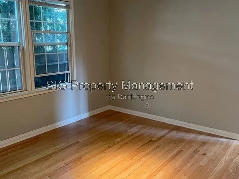 1412 N Fairview St — Photo 10