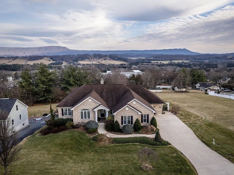 1st image of 3136 Windy Heights Ln