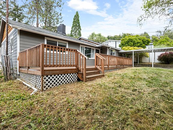 2nd image of 1064 NE Knoll Ave