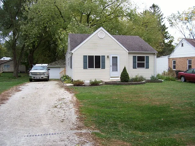 7417 Mohawk Dr photo 1