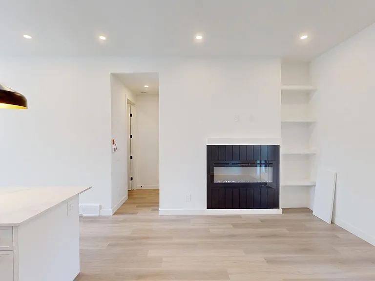 2702 25th Ave SW — Photo 2
