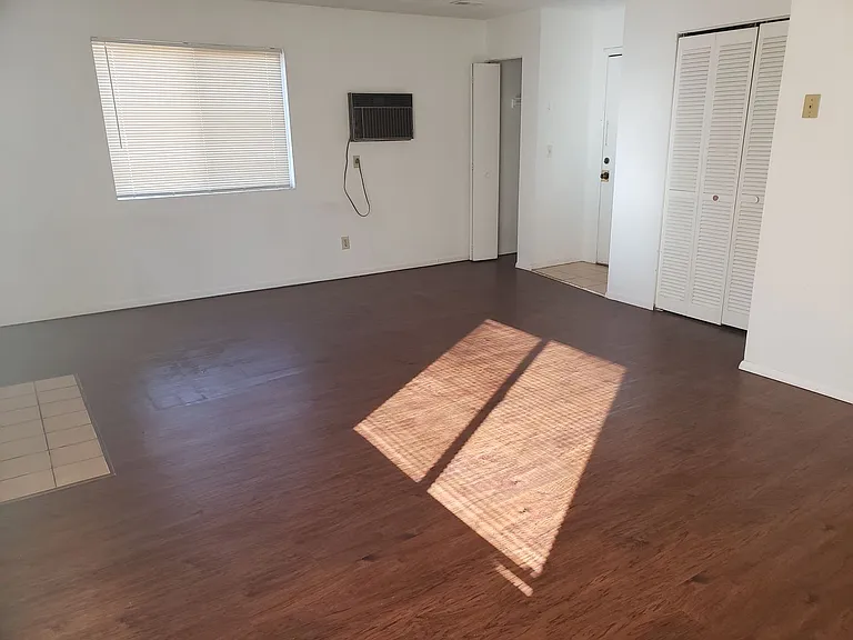 6729 Pahokee Ct — Photo 2