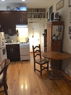 Rented by New York Dwellings LLC | media 47