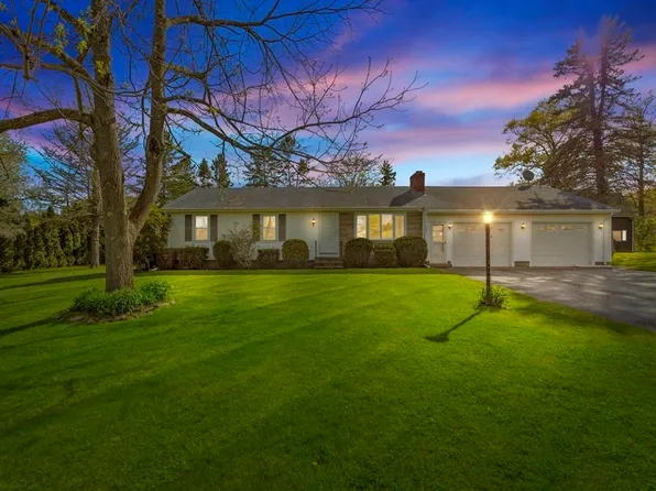 207 Bradley St, Seekonk, MA 02771