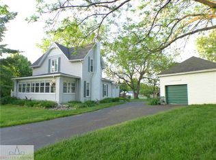 927 S Barnes St, Mason, MI 48854