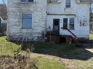 325 E Race Ave, Elmwood, WI 54740