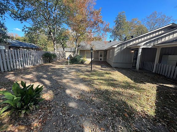 4th image of 103 Seymour Dr
