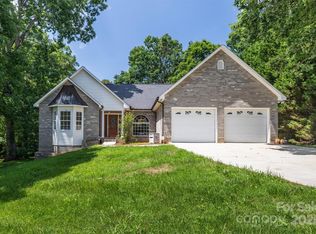 2763 W Winds Dr, Morganton, NC 28655