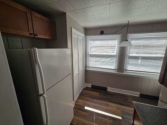 3rd image of 306 S High St