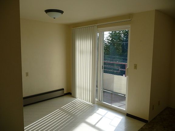 3rd image of 9700 5th Ave NE #6