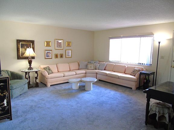 5th image of 15216 Lakes Of Delray Boulevard #126