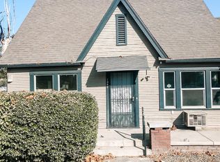 1043 E Lansing Way, Fresno, CA 93704