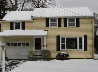 30 Kimbark Rd, Rochester, NY 14610