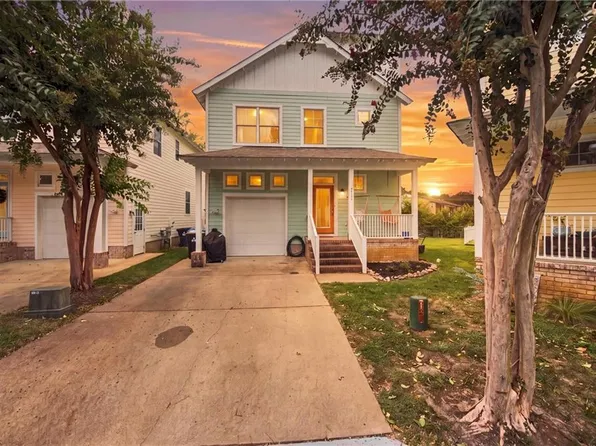 2433 Tranquility Ln, Virginia Beach, VA 23455