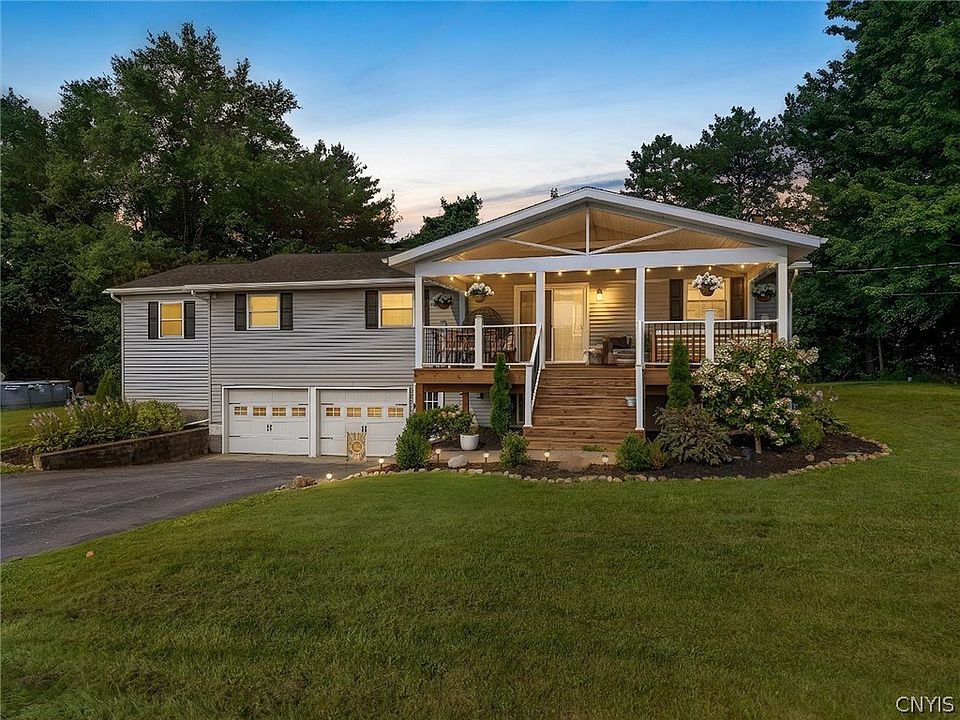 1st image of 3546 Honeysuckle Rd